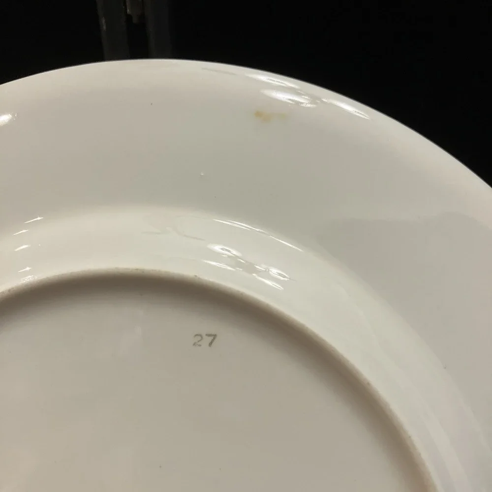 Castleton China Manor Gold Trim Dinner Plate 9